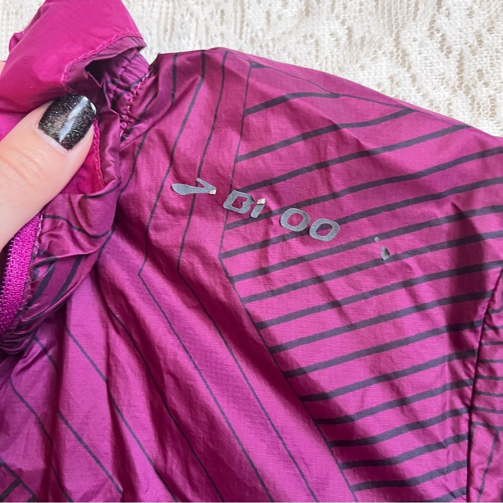 Brooks Running Lsd Lightweight Jacket - image 4